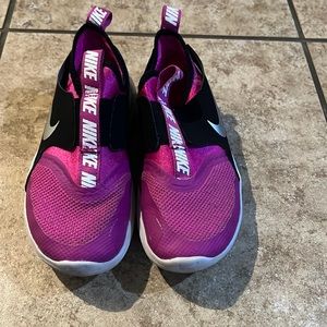 Girl Nike shoes size 13c